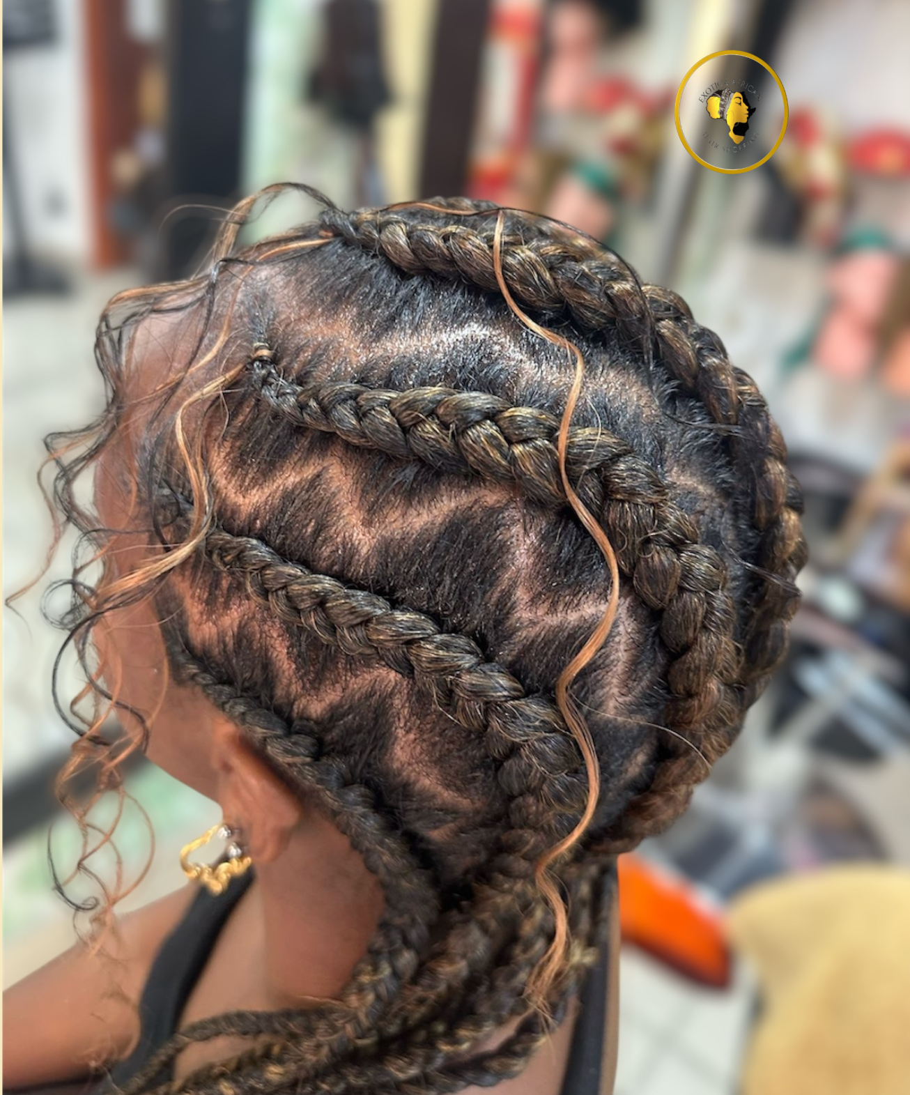 Peinado Stitch Braids y Ghana Braids: Peinados Afro Elegantes y Protectores en Exotica Afro Hair Shopping