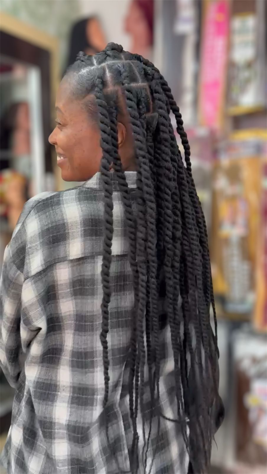 Jumbo Twist: Elegancia Africana con Estilo y Protección